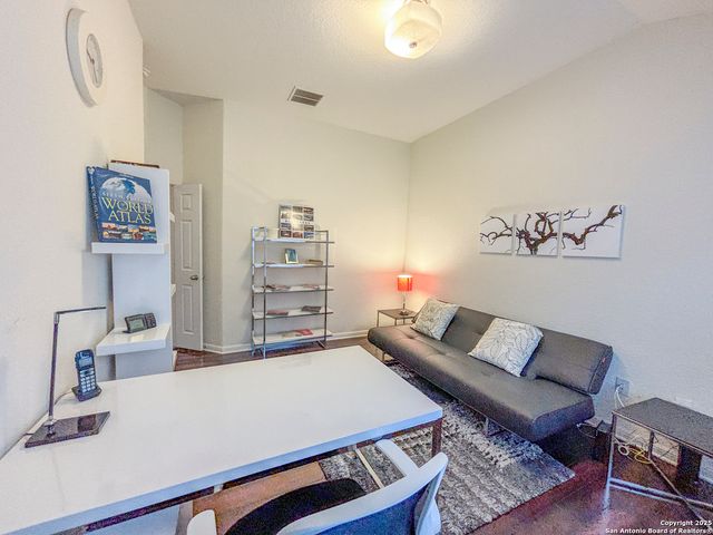 25010 Buttermilk Ln, San Antonio, TX 78255