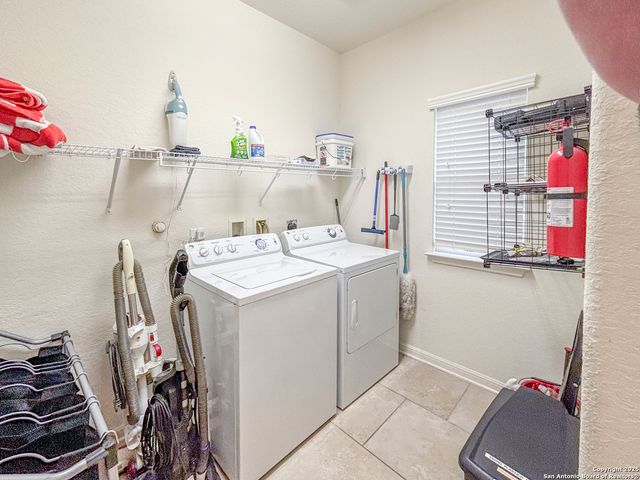 25010 Buttermilk Ln, San Antonio, TX 78255