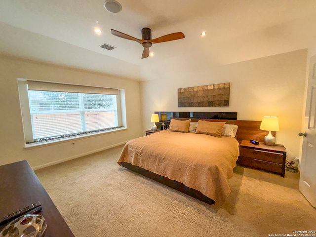 25010 Buttermilk Ln, San Antonio, TX 78255