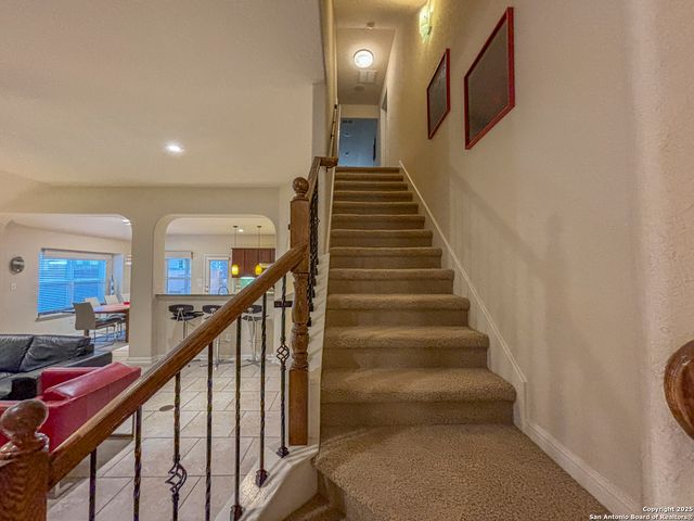 25010 Buttermilk Ln, San Antonio, TX 78255