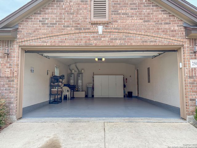 25010 Buttermilk Ln, San Antonio, TX 78255