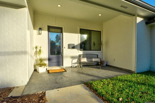 245 Marion Dr, Baton Rouge, LA 70806