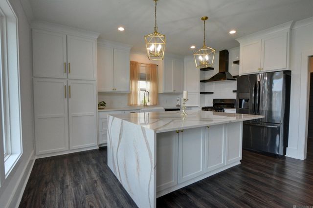 245 Marion Dr, Baton Rouge, LA 70806