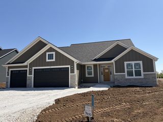 503 Talbot's Woods DRIVE #Lt36, Oconomowoc, WI 53066