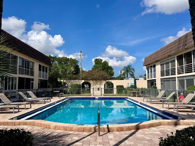 342 Southwind Drive 205, North Palm Beach, FL 33408