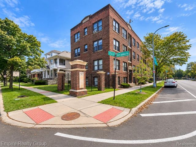 7740 3rd Avenue 102, Detroit, MI 48202