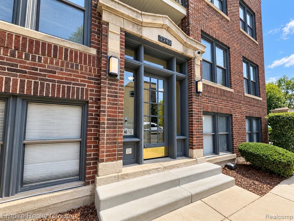 7740 3rd Avenue 102, Detroit, MI 48202