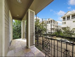 2736 Cortlandt Street A, Houston, TX 77008