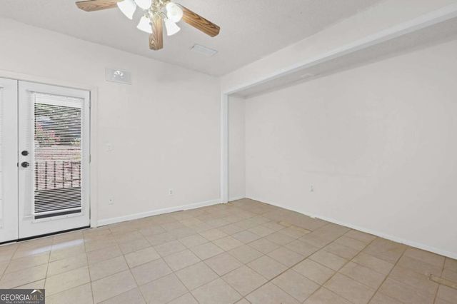 579 Northridge Crossing Drive, Atlanta, GA 30350