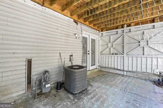 579 Northridge Crossing Drive, Atlanta, GA 30350