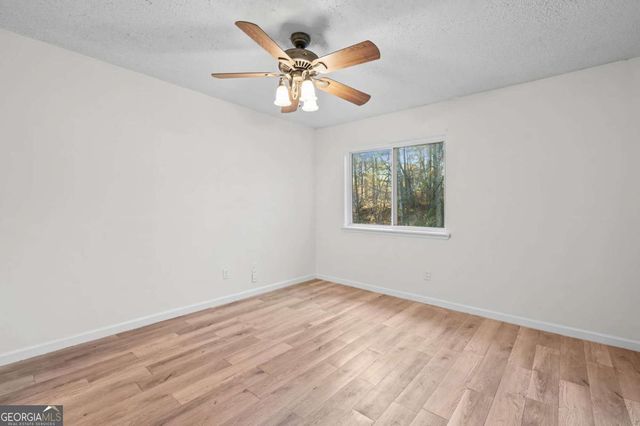 579 Northridge Crossing Drive, Atlanta, GA 30350
