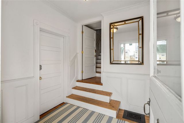 34 Bull Street, Newport, RI 02840