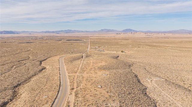 7077 Camp Rock, Lucerne Valley, CA 92356