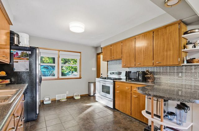 111 Crescent Drive, Michigan City, IN 46360