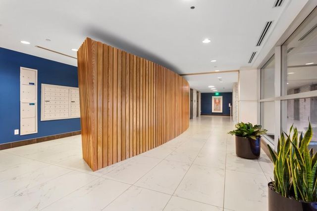 923 Peachtree NE Street 932, Atlanta, GA 30309