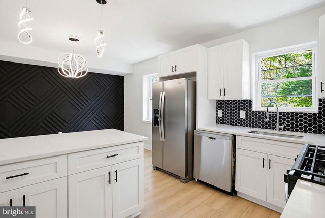 4102 THE ALAMEDA, Baltimore, MD 21218