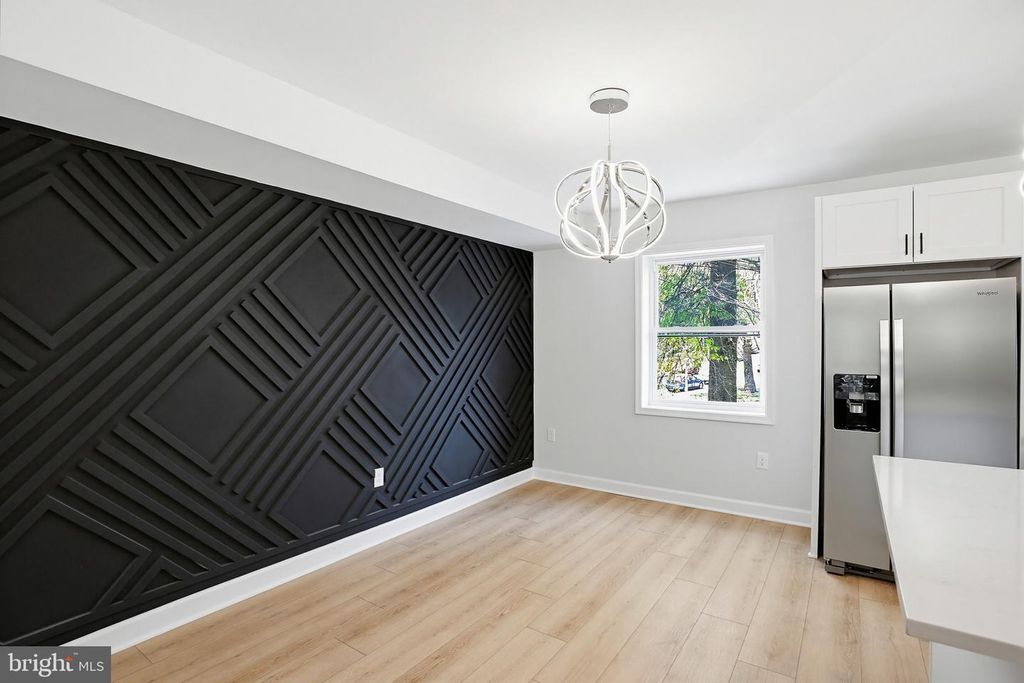 Image 6 of property listing at 4102 THE ALAMEDA, Baltimore, MD 21218