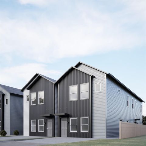 7841 Sunnyhill Street, Houston, TX 77088