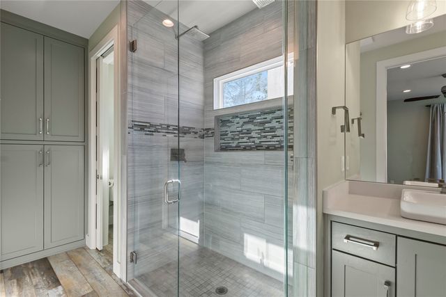 174 Ocean Drive, Gun Barrel City, TX 75156