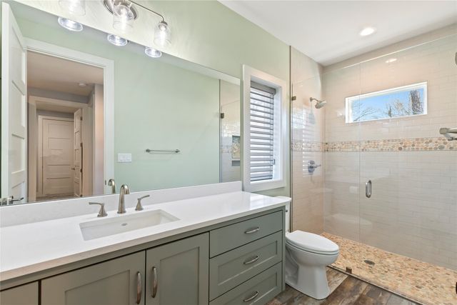 174 Ocean Drive, Gun Barrel City, TX 75156