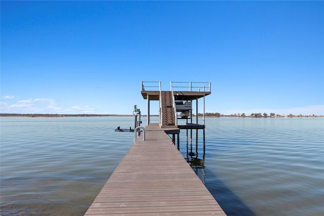 174 Ocean Drive, Gun Barrel City, TX 75156