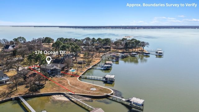 174 Ocean Drive, Gun Barrel City, TX 75156