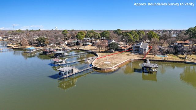 174 Ocean Drive, Gun Barrel City, TX 75156
