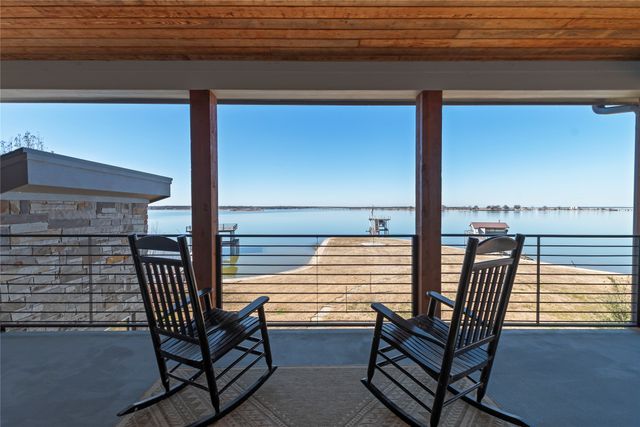 174 Ocean Drive, Gun Barrel City, TX 75156