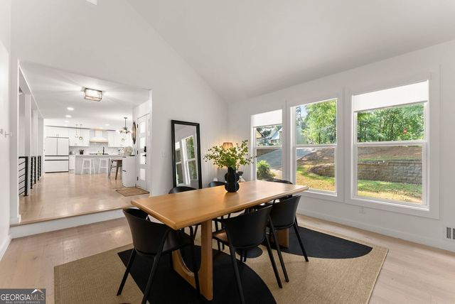 3040 Roxburgh Drive, Roswell, GA 30076