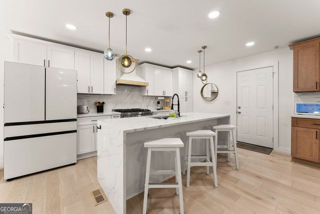 3040 Roxburgh Drive, Roswell, GA 30076