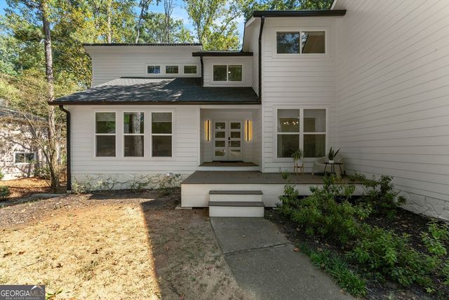 3040 Roxburgh Drive, Roswell, GA 30076