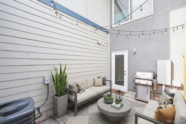 558 Madison Street, Denver, CO 80206