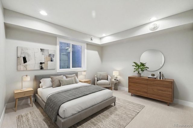 558 Madison Street, Denver, CO 80206