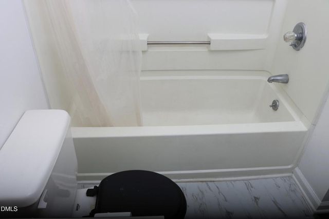 4907 Hollenden Drive 106, Raleigh, NC 27616