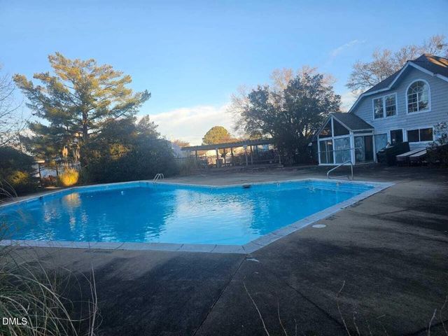 4907 Hollenden Drive 106, Raleigh, NC 27616