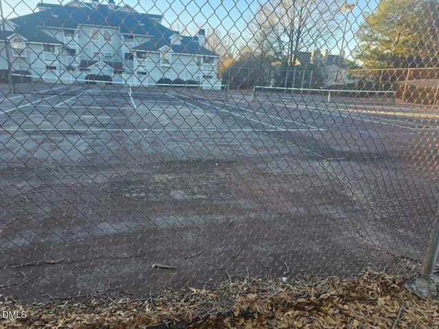 4907 Hollenden Drive 106, Raleigh, NC 27616