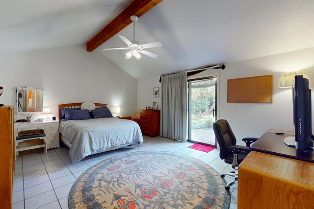 998 Mariposa Dr, Yuba City, CA 95991