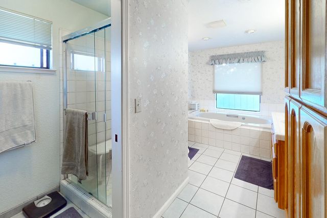 998 Mariposa Dr, Yuba City, CA 95991