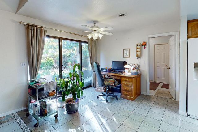 998 Mariposa Dr, Yuba City, CA 95991