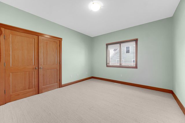 2425 Dickinson Road, Chesterton, IN 46304