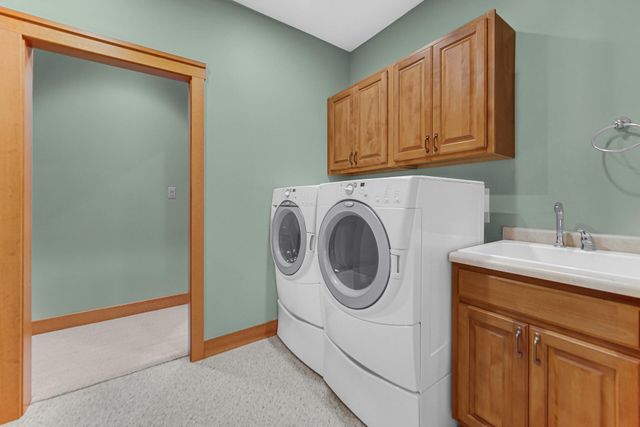 2425 Dickinson Road, Chesterton, IN 46304