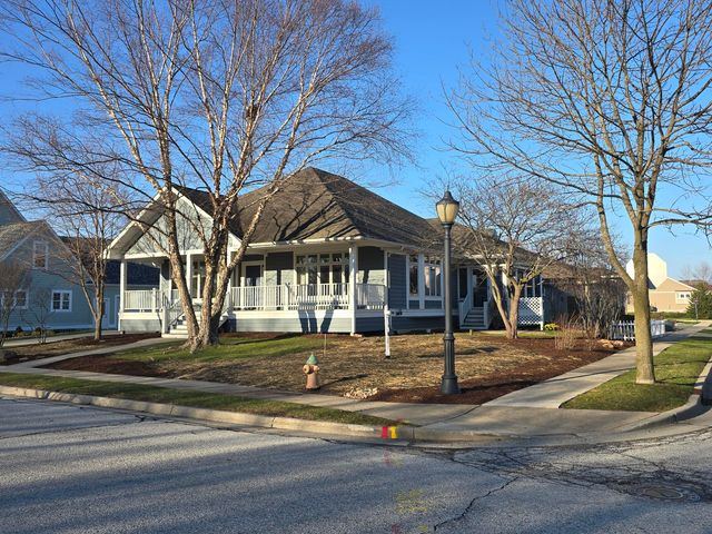 2425 Dickinson Road, Chesterton, IN 46304