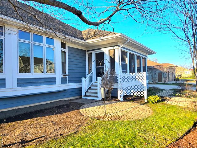 2425 Dickinson Road, Chesterton, IN 46304