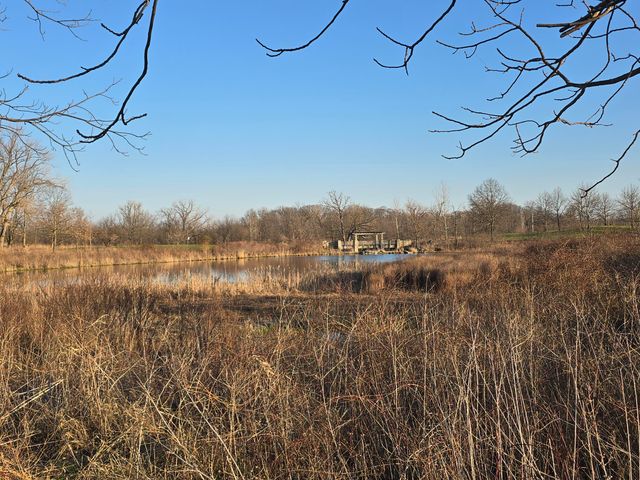 2425 Dickinson Road, Chesterton, IN 46304