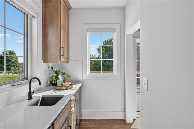 2511 Forest Avenue, Kansas City, MO 64108