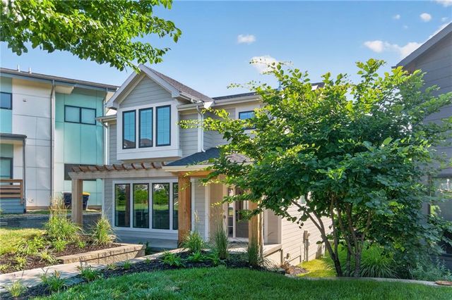 2511 Forest Avenue, Kansas City, MO 64108
