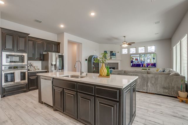 1203 Dove Ridge Drive, Mansfield, TX 76063