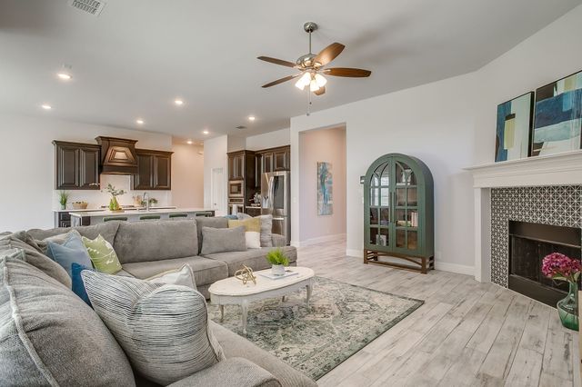 1203 Dove Ridge Drive, Mansfield, TX 76063