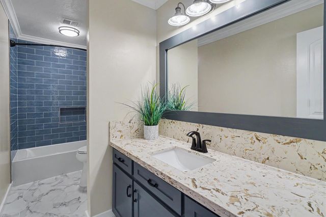 1014 Grace Street, Deer Park, TX 77536