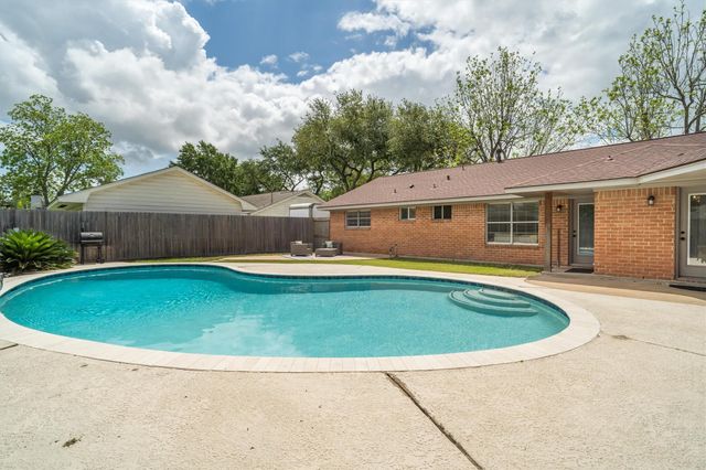 1014 Grace Street, Deer Park, TX 77536